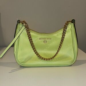 Michael Kors Jet Set Charm Bag